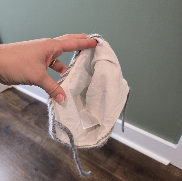 H&M Winter Baby Knitted Hats Striped Ball Beanie Toddler Kids 3/4T sz - Picture 5 of 8